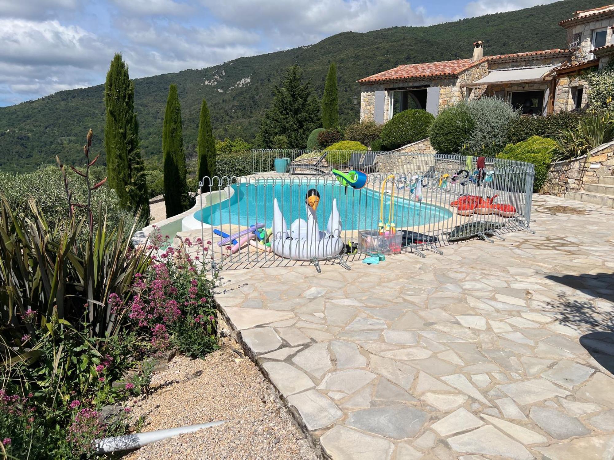 סייה Villa La Genestiere - Familienoase Und Golfertraum Mit Infinity-Pool Und 180-Grad-Panoramablick Bis Zum Meer מראה חיצוני תמונה